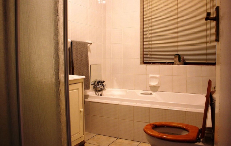 4 Bedroom Property for Sale in Groenvallei Western Cape